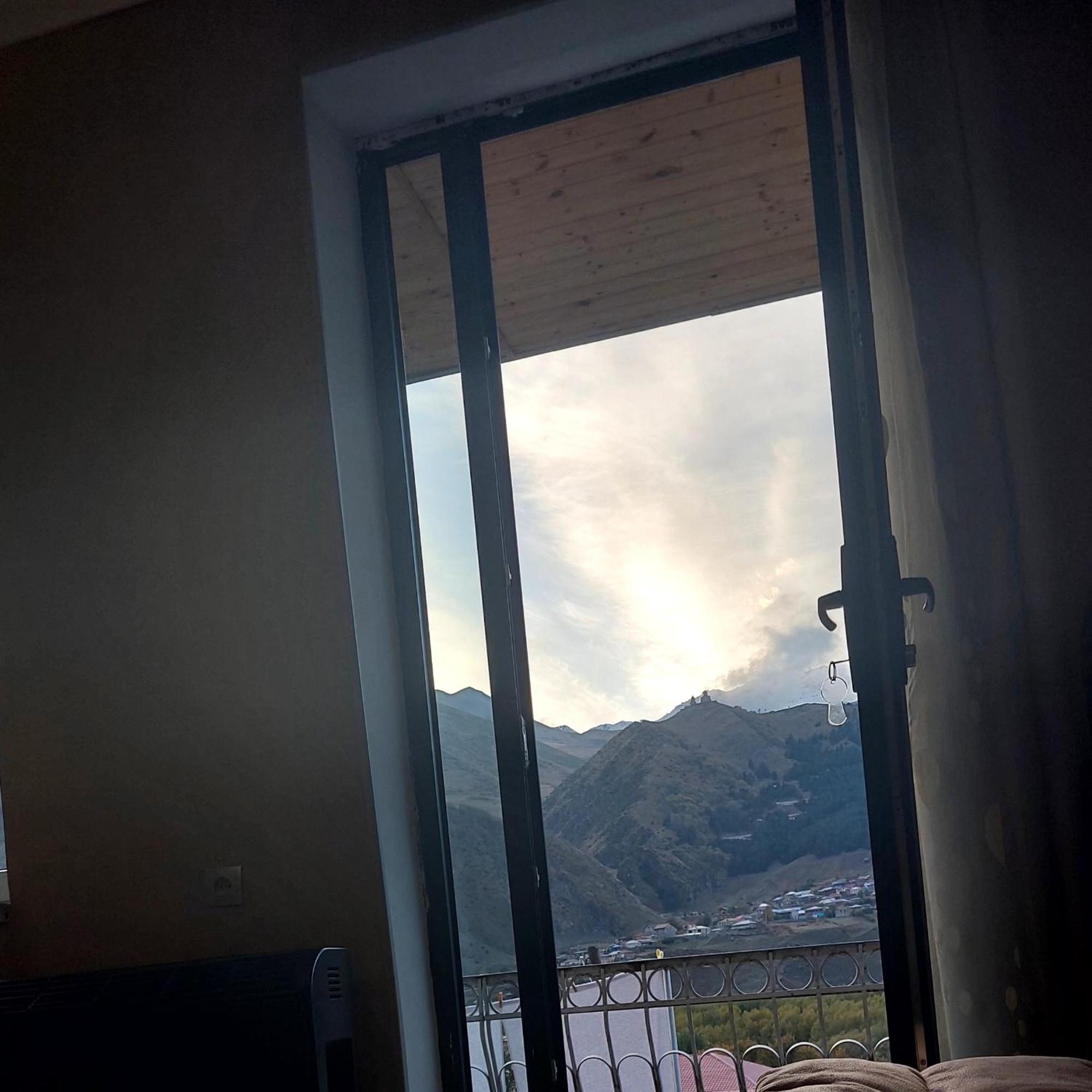 Hotel The White House Kazbegi Camera foto